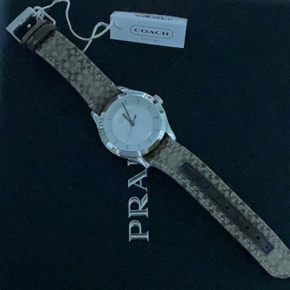 Coach watch - Picture 3 of 6